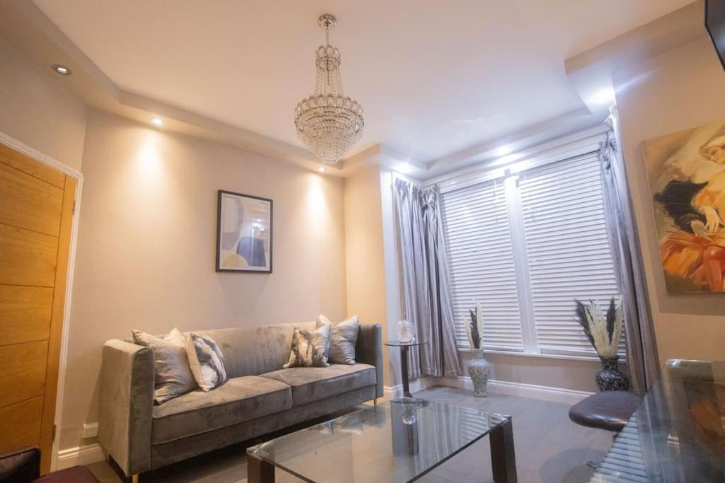 Oikoshomes Three Bedroom Flat In Λονδίνο Εξωτερικό φωτογραφία