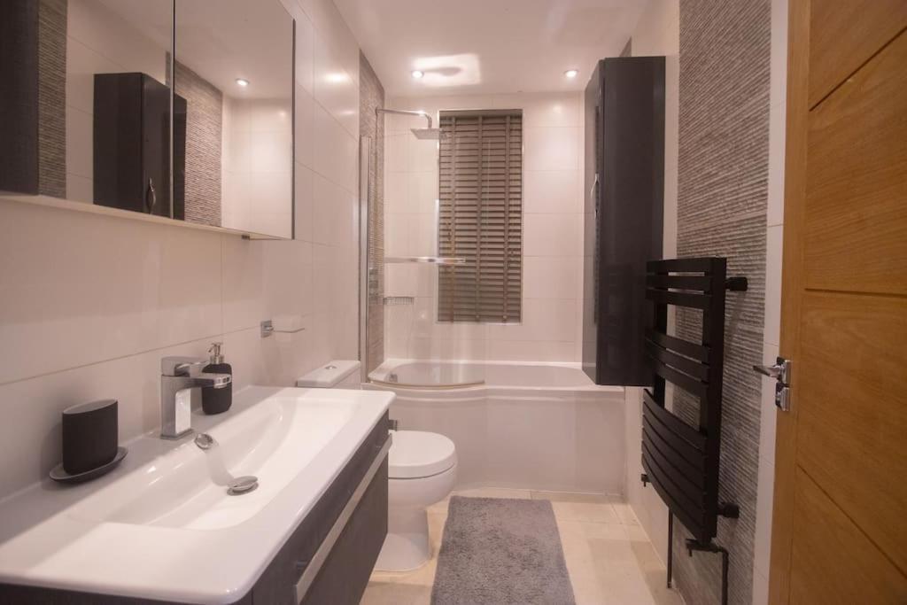 Oikoshomes Three Bedroom Flat In Λονδίνο Εξωτερικό φωτογραφία